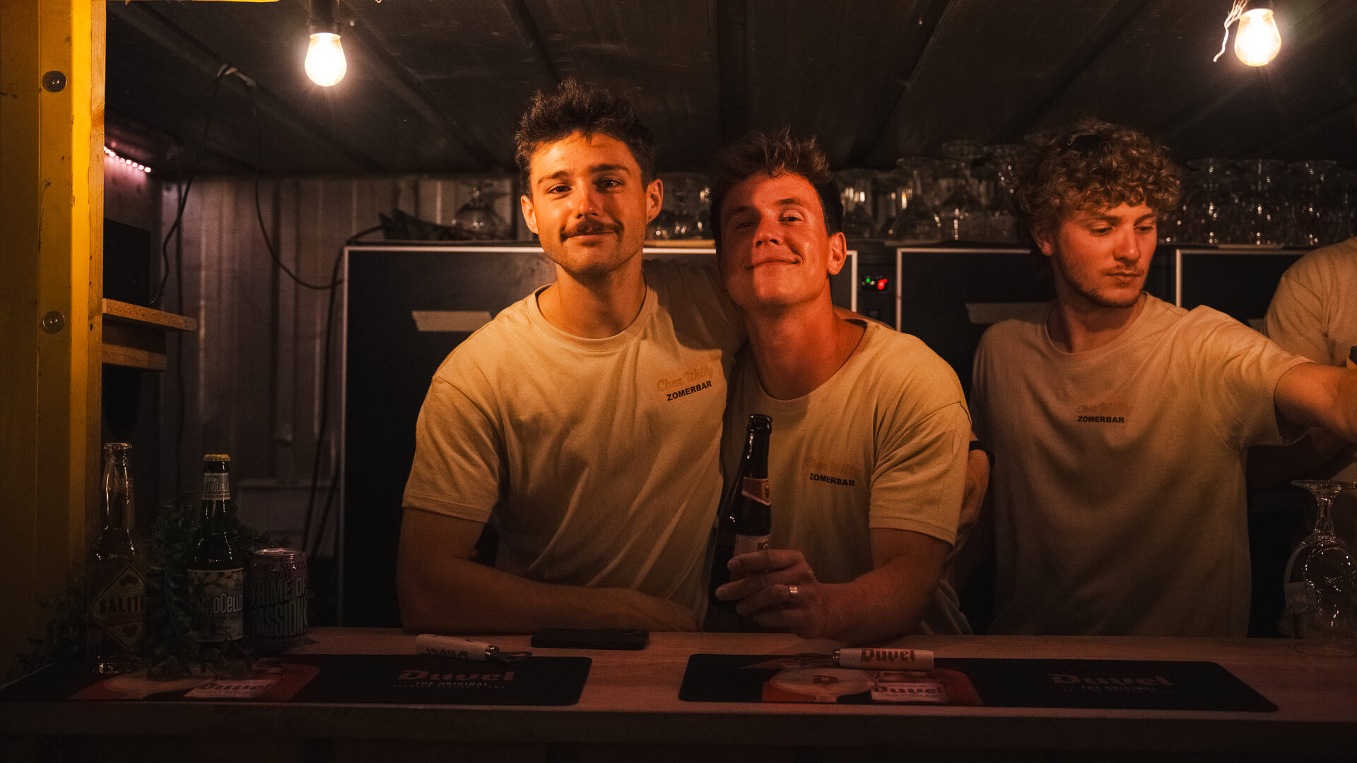 De barmannen